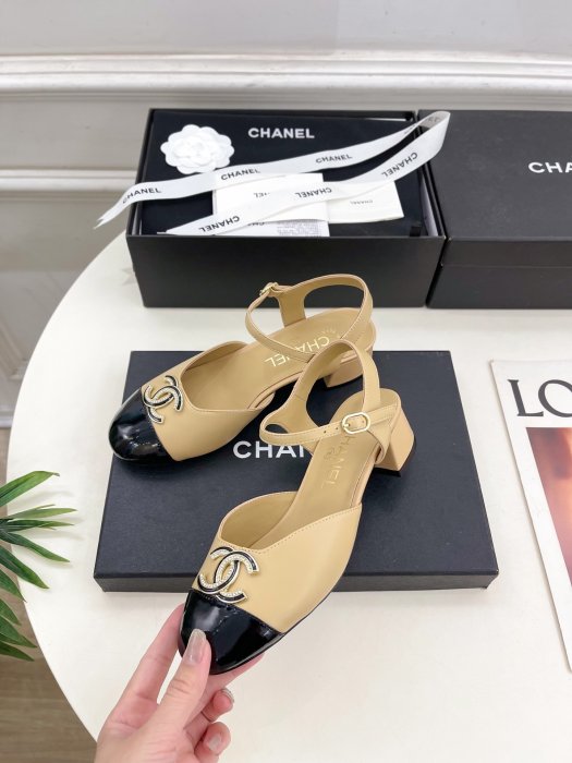 Босоножки фото 3