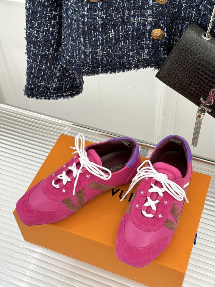 Кросівки жіночі фото 2