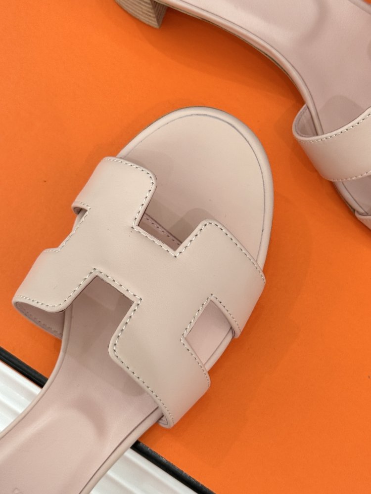 Босоножки фото 7