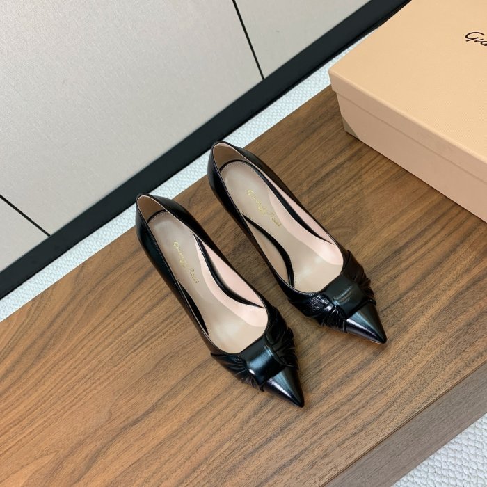 Туфли женские фото 3