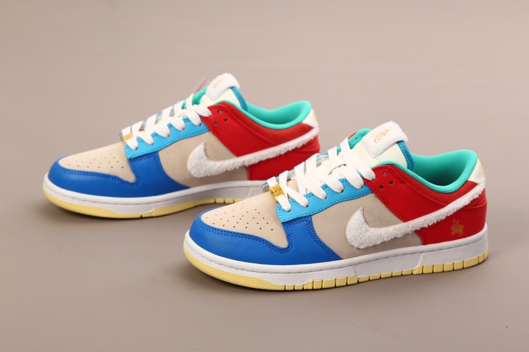 Sneakers Nike Dunk Low Retro PRM Year of the Rabbit Blue FD4203-111