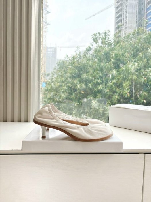 Туфли кожаные с раздвоенным носком фото 9