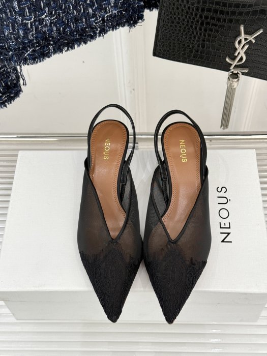 Босоніжки фото 4