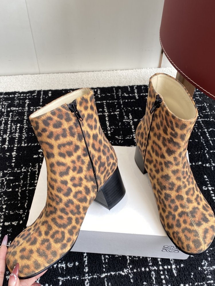 Ботинки женские фото 7