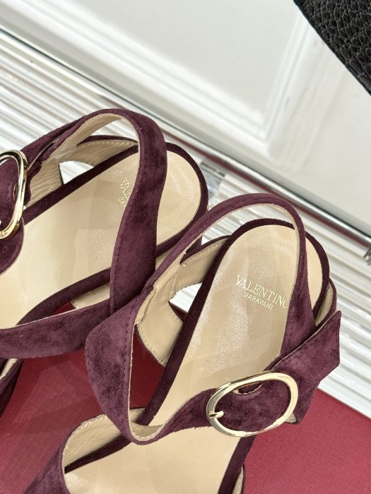 Босоножки фото 8