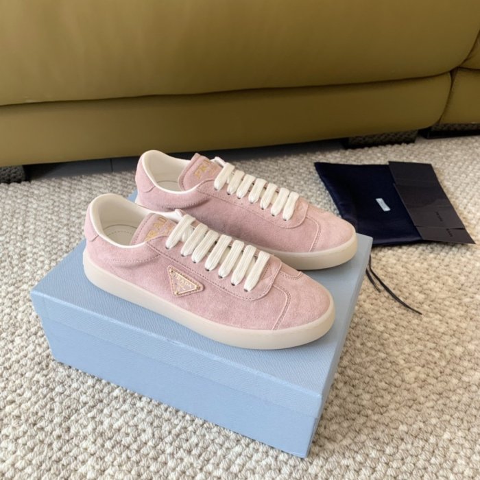 Sneakers women's