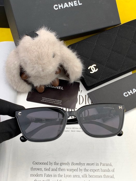 Очки солнцезащитные CD8880 фото 2