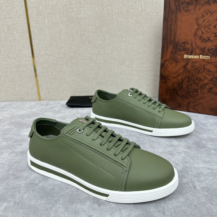 Кросівки фото 2