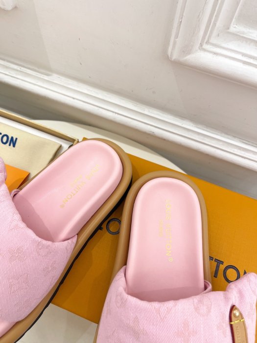 Шлепанцы фото 7