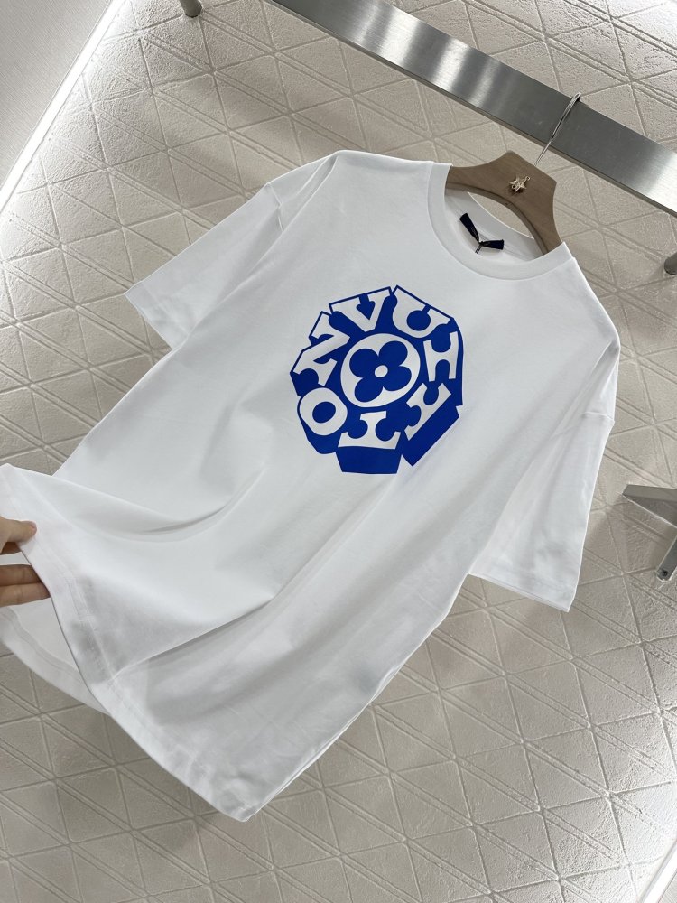 T-shirt women's фото 6