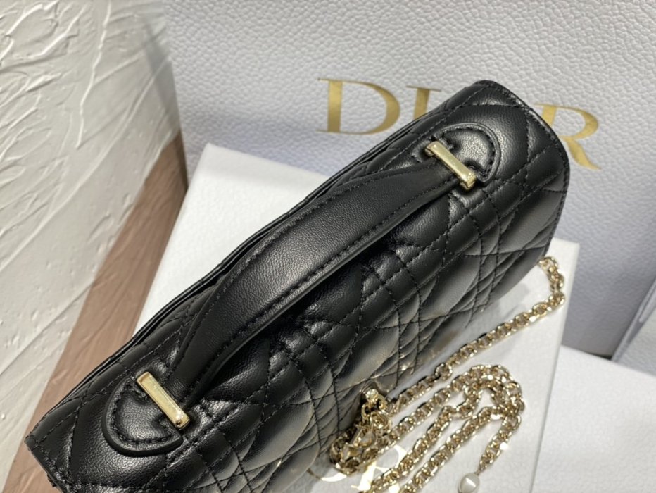 A bag women's Lady Dior 21 cm фото 5