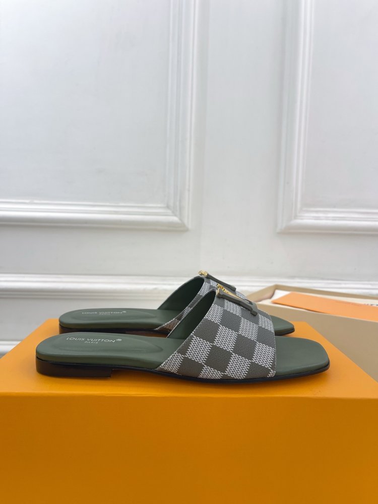 Шлепанцы женские фото 4