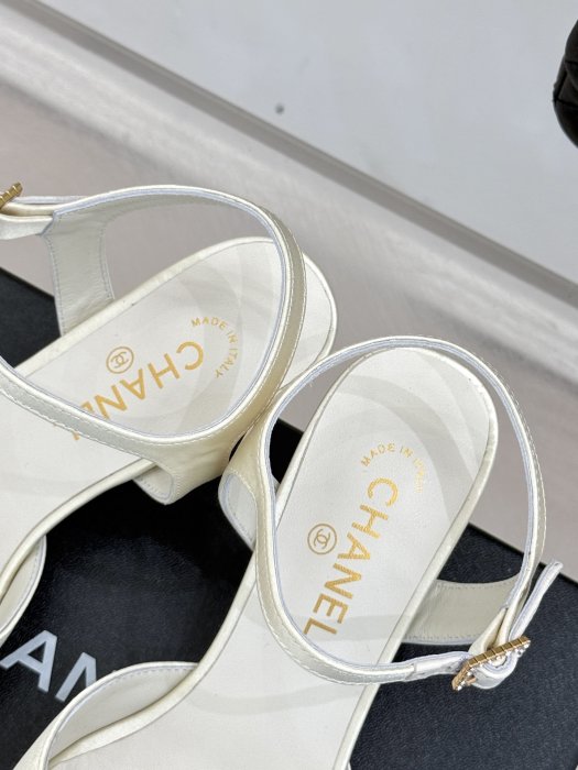 Босоножки фото 8