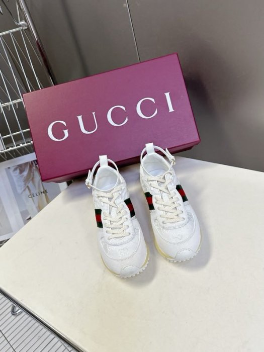 Кроссовки фото 4