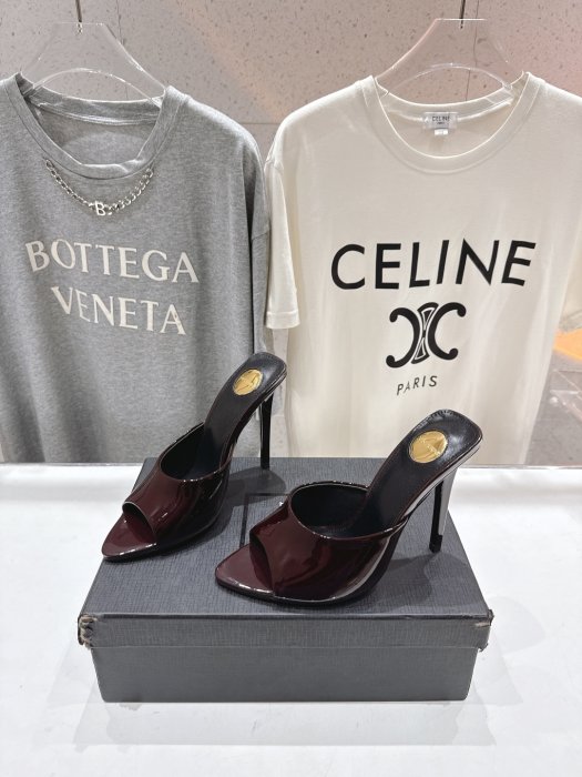 Босоножки фото 3