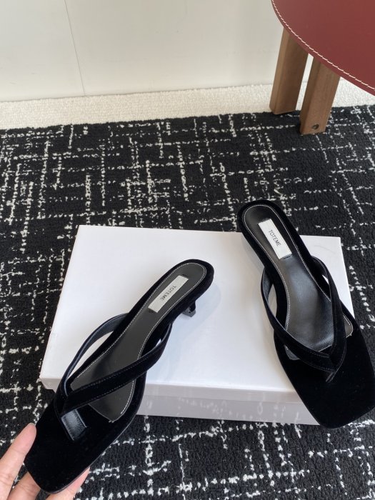 Босоніжки фото 6