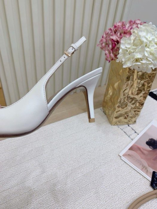 Босоножки фото 2