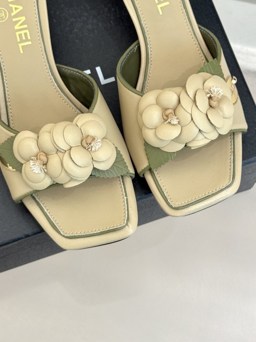 Босоножки фото 7