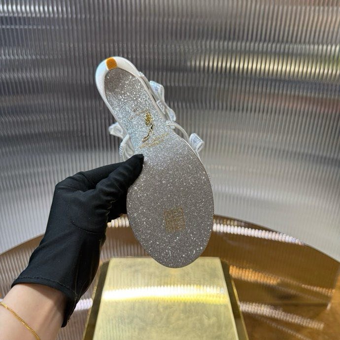 Босоножки фото 6