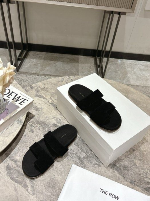 Шлепанцы женские фото 5