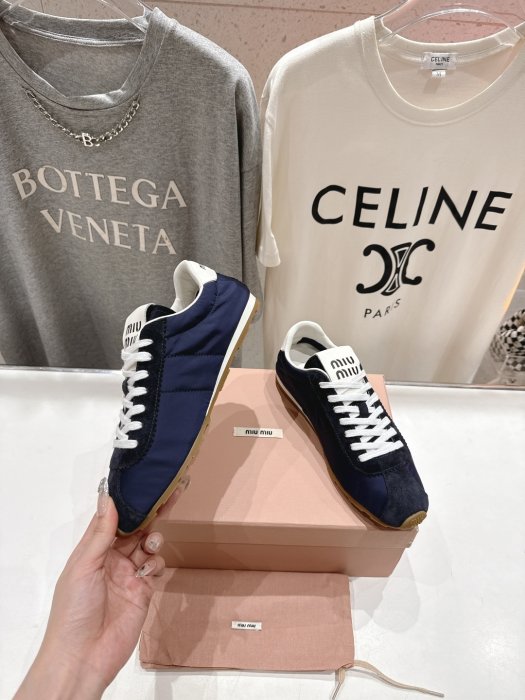 Кроссовки фото 4