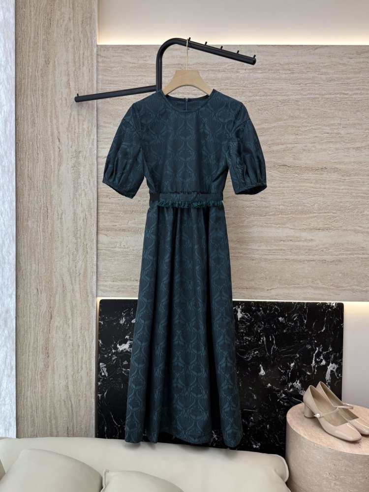 Плаття, Сукня