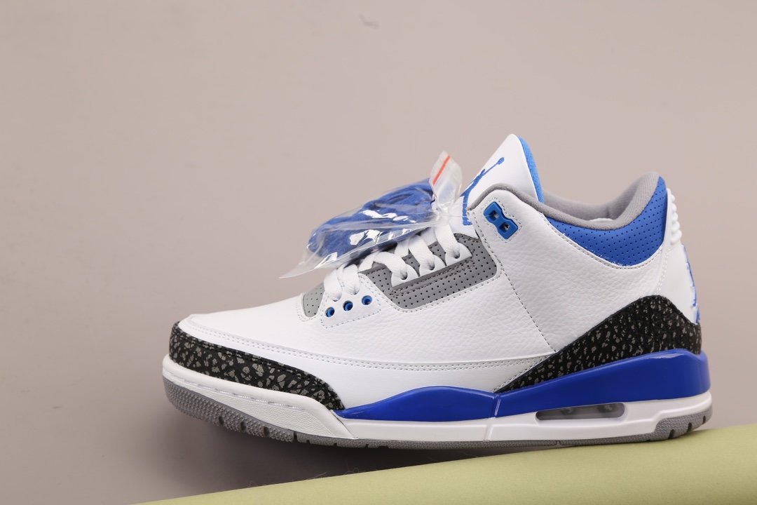 Кроссовки Air Jordan 3 Retro Racer Blue - CT8532-145 фото 3