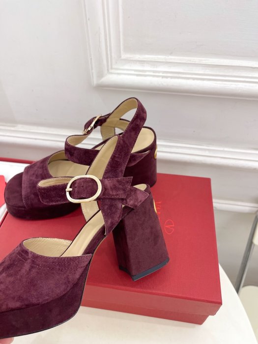 Босоножки фото 6