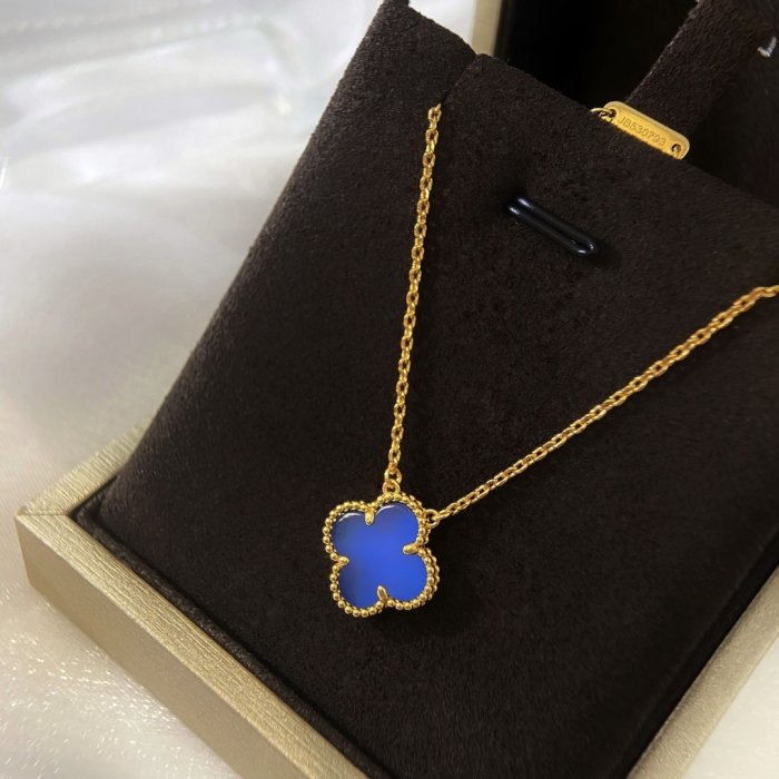Necklace фото 4
