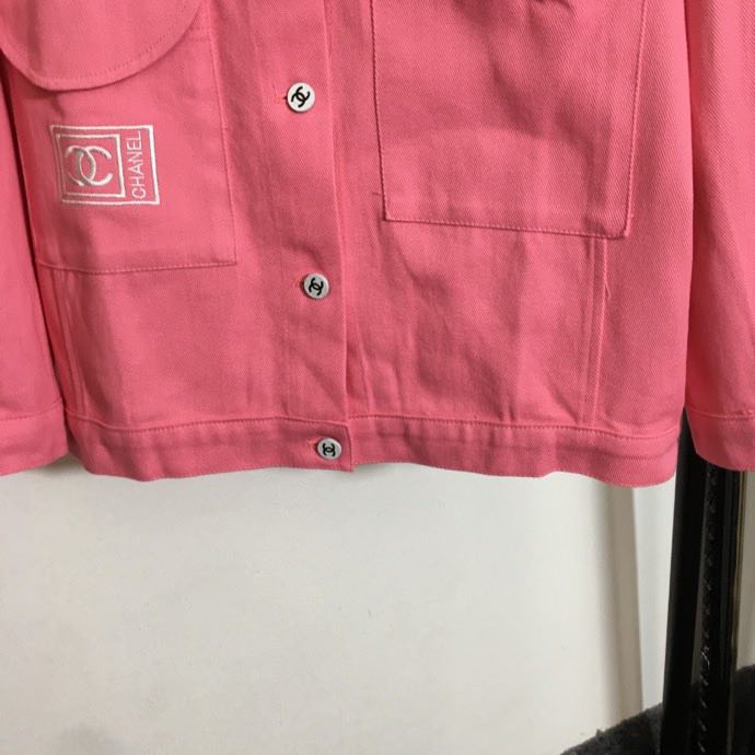Джинсовая куртка женская, розовая фото 3