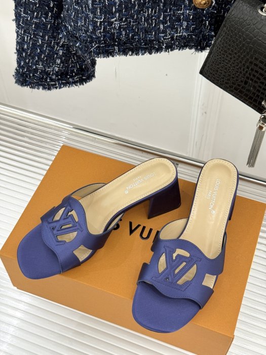 Босоножки фото 2