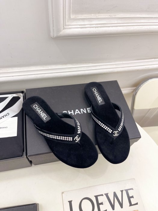 Шлепанцы фото 2