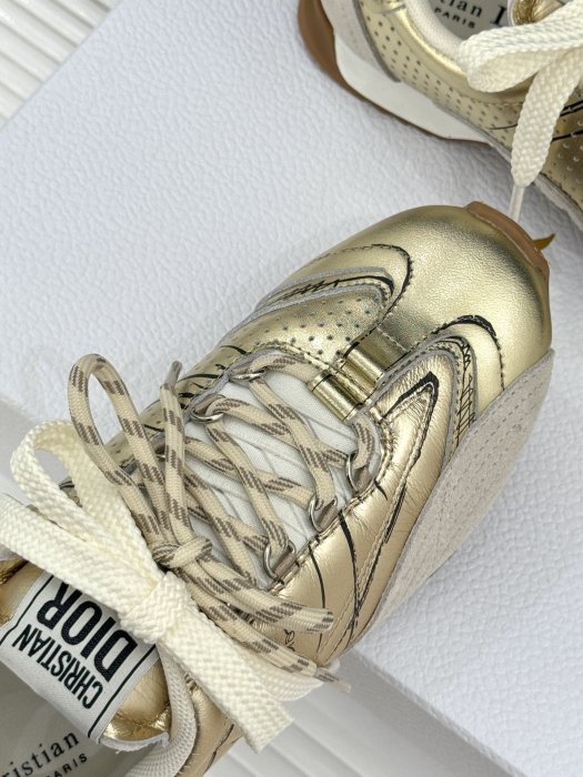 Кроссовки фото 7