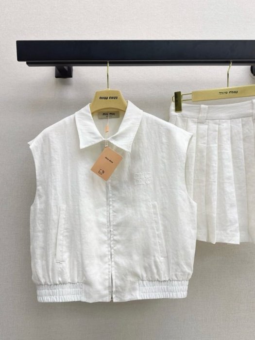 Костюм женский фото 5