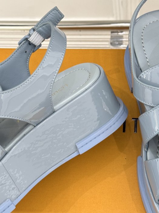 Сандалии женские фото 6