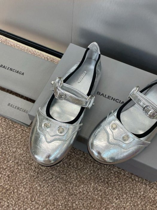 Босоножки фото 5