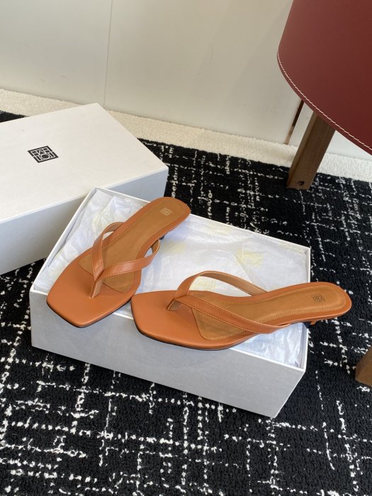 Босоножки фото 3