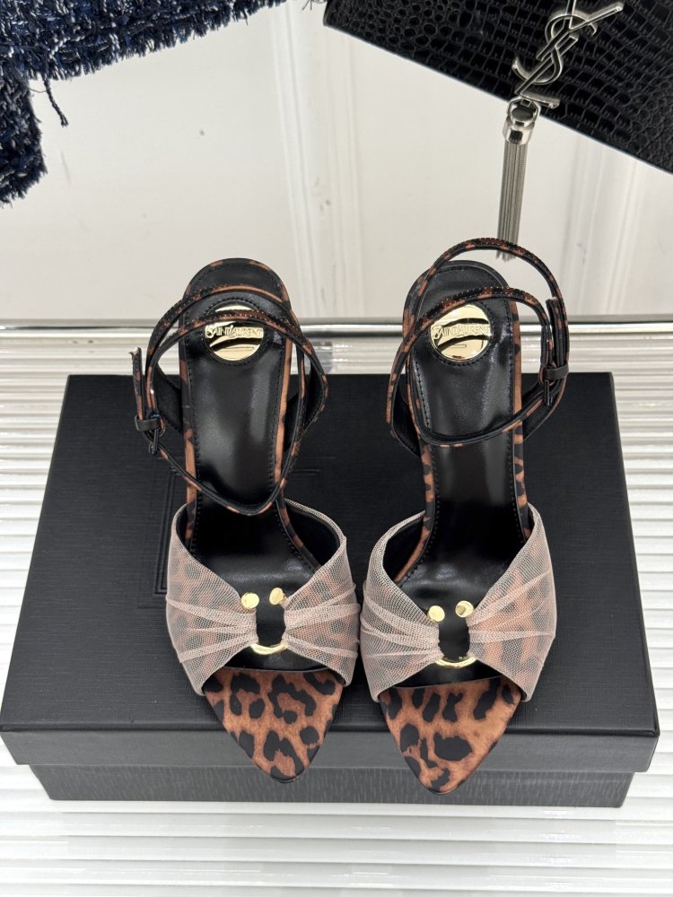 Босоніжки фото 4