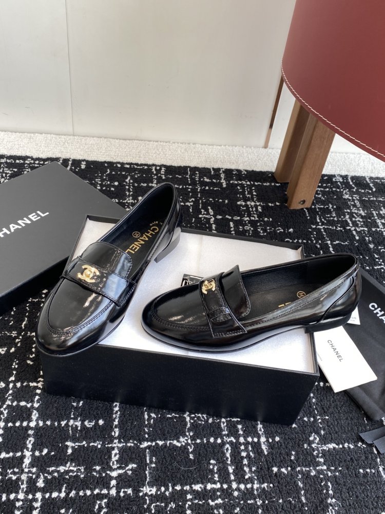 Лоферы женские фото 3