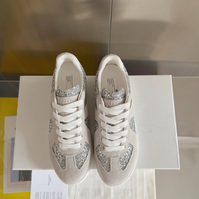 Кросівки фото 7