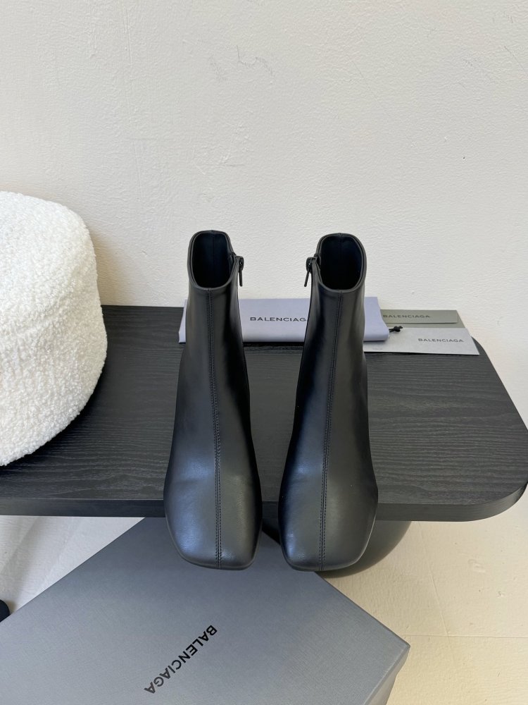 Ботинки женские фото 2