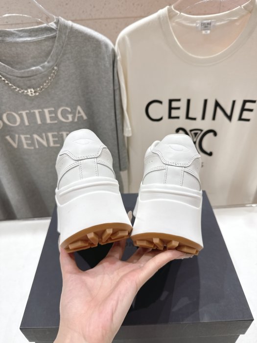 Кроссовки фото 8