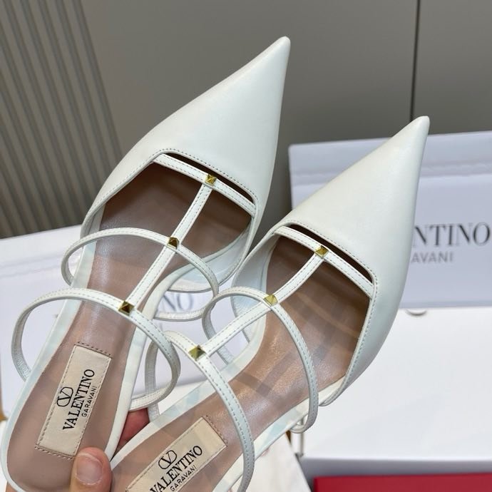 Босоножки фото 3