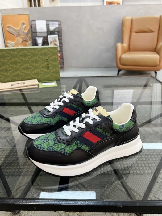 Кроссовки мужские