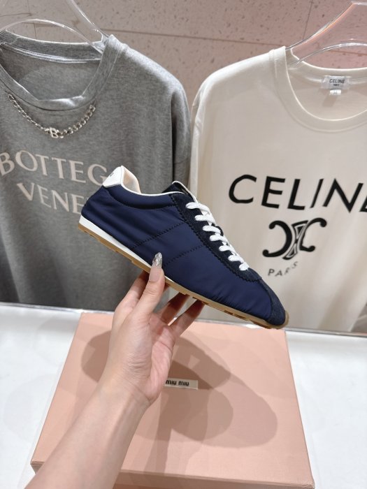 Кроссовки фото 5