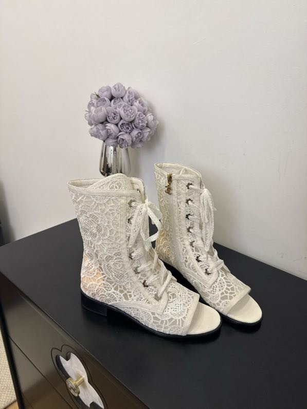 Ботинки женские