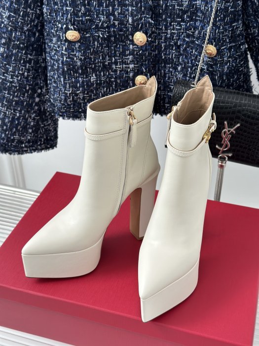 Ankle boots фото 2