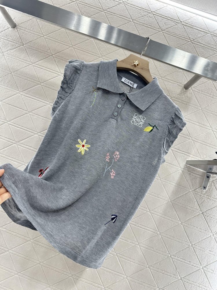 T-shirt women's фото 6