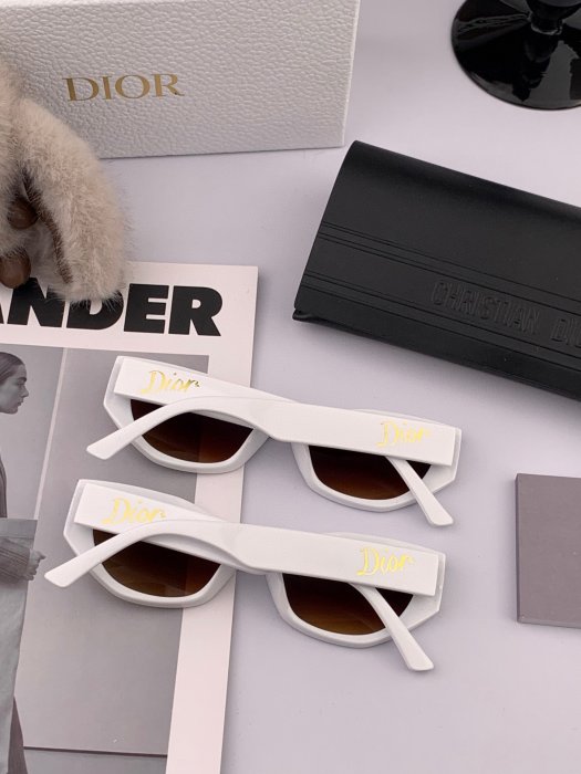 Очки солнцезащитные D8620 фото 6