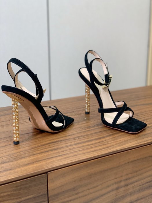 Босоножки фото 4